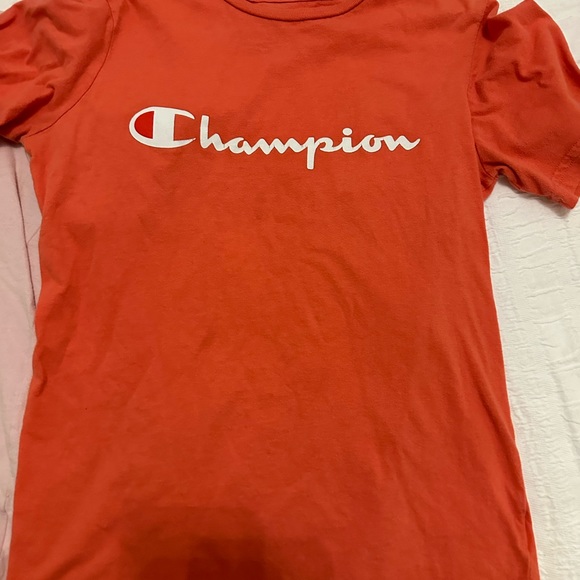 2 Champion T-Shirts - Picture 3 of 5